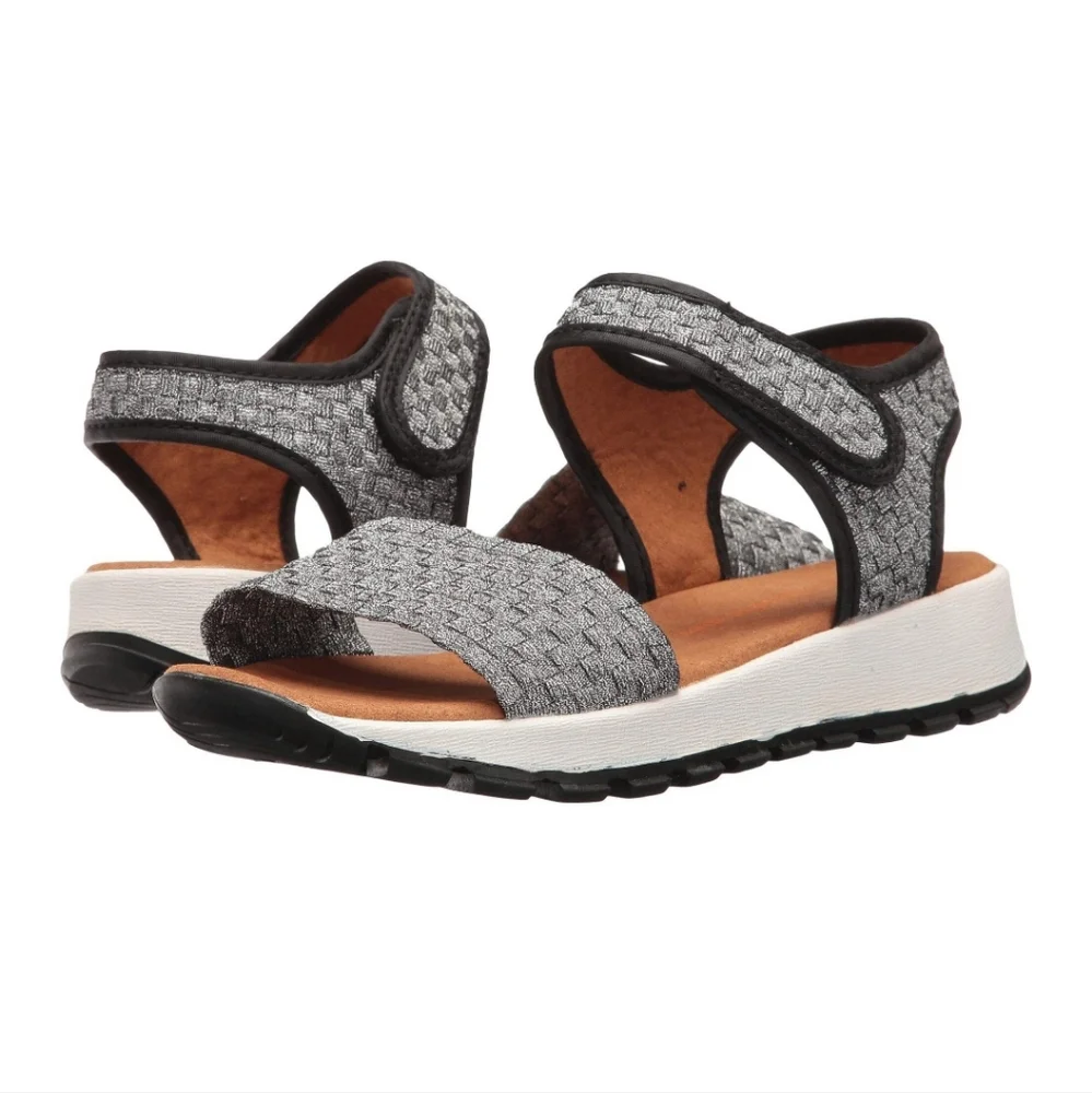 Bernie Mev New York Tara Bay Pewter Gray Stretchy Sandals Womens Size 39 US 8